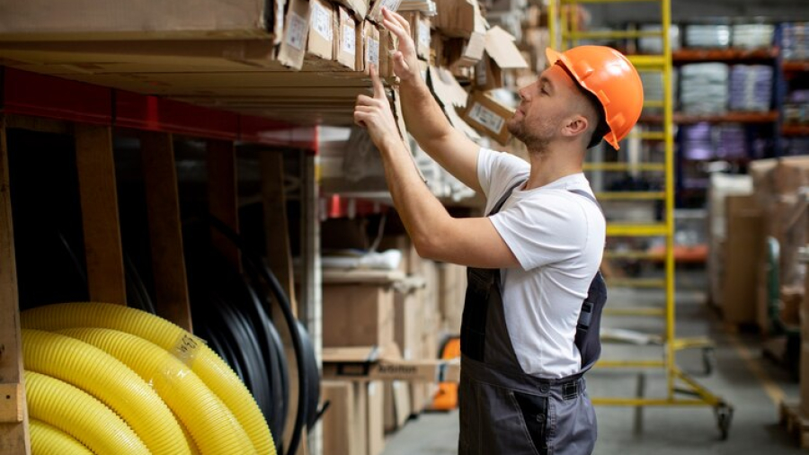 Maintenance Contracts for Used Racks in France