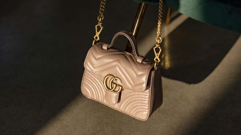 Read more about the article Read This Before Buying a Gucci Bag: The 2025 Buyer’s Guide